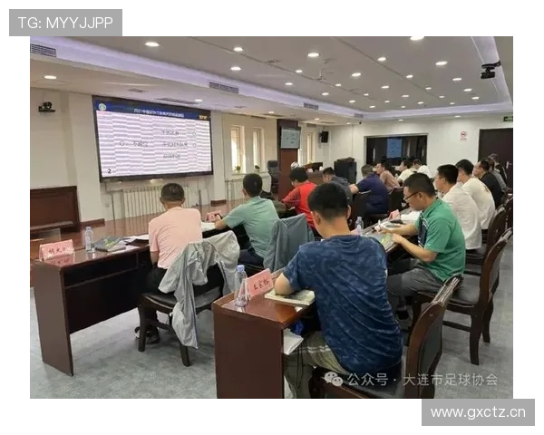 深入解析篮球比赛中裁判协商判罚流程的规则要点